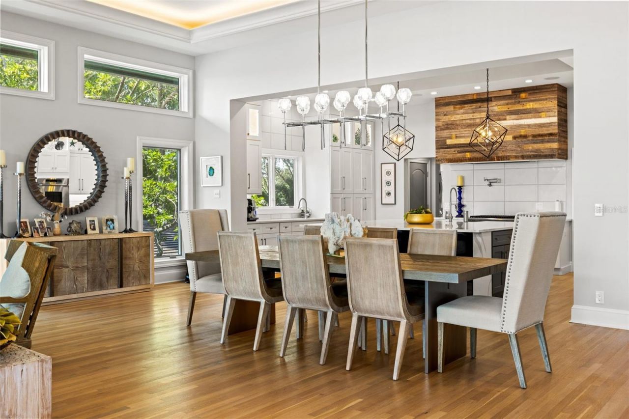 1365 Brightwaters Boulevard Ne, Saint Petersburg, FL 33704 Photo