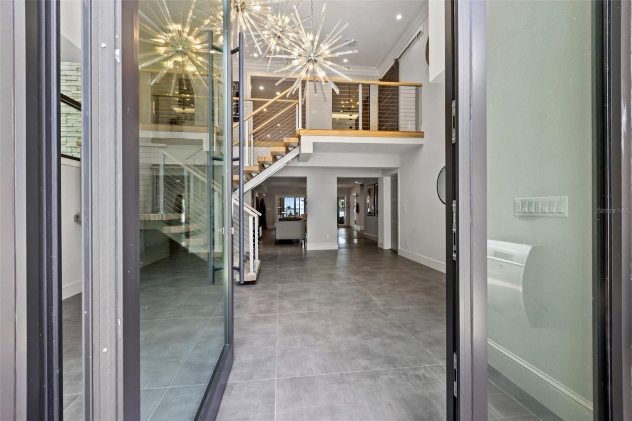 1365 Brightwaters Boulevard Ne, Saint Petersburg, FL 33704 Photo