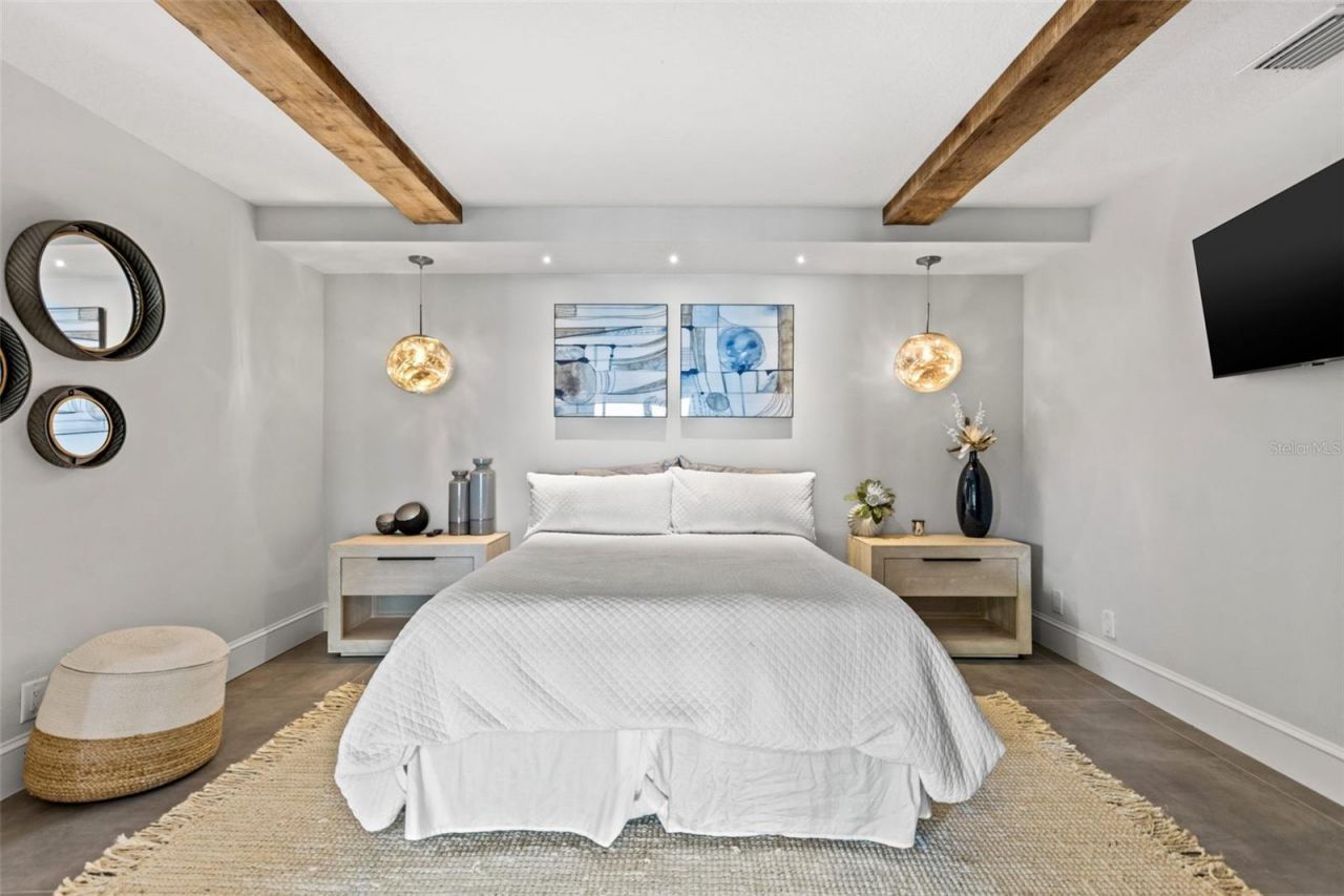 1365 Brightwaters Boulevard Ne, Saint Petersburg, FL 33704 Photo