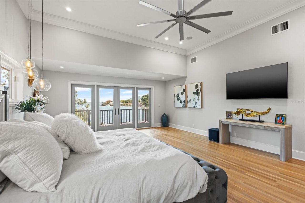 1365 Brightwaters Boulevard Ne, Saint Petersburg, FL 33704 Photo