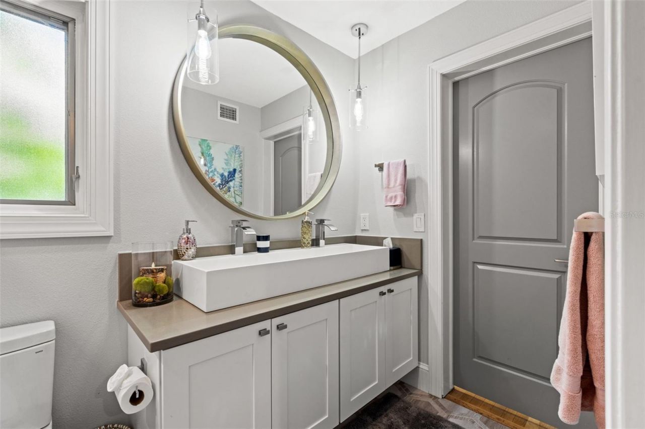 1365 Brightwaters Boulevard Ne, Saint Petersburg, FL 33704 Photo