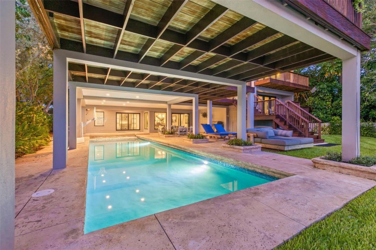 1365 Brightwaters Boulevard Ne, Saint Petersburg, FL 33704 Photo