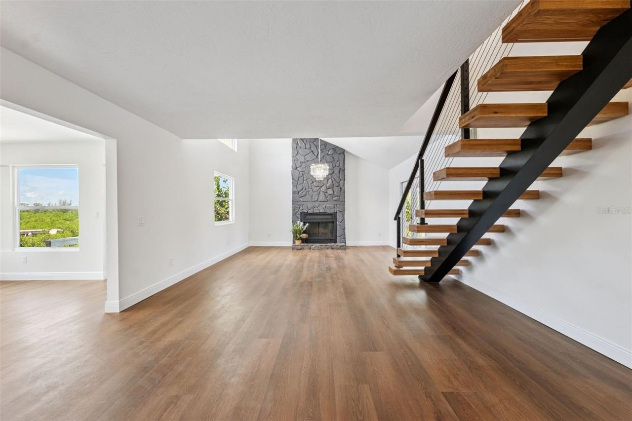 7355 138th Street, Seminole, FL 33776 Photo