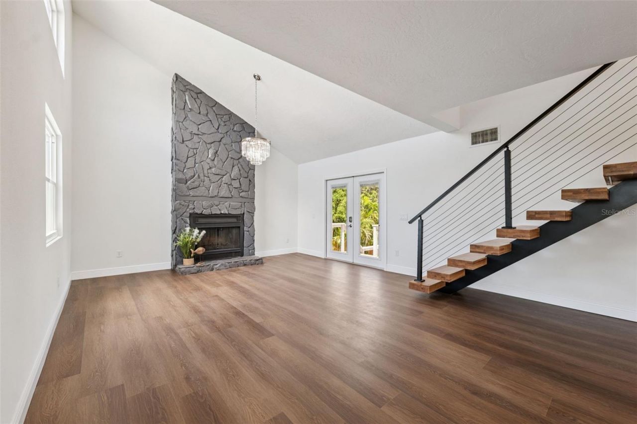 7355 138th Street, Seminole, FL 33776 Photo