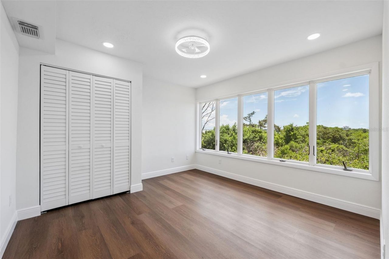 7355 138th Street, Seminole, FL 33776 Photo