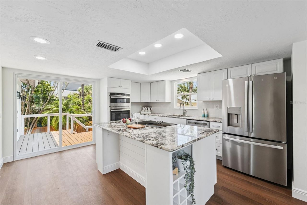 7355 138th Street, Seminole, FL 33776 Photo