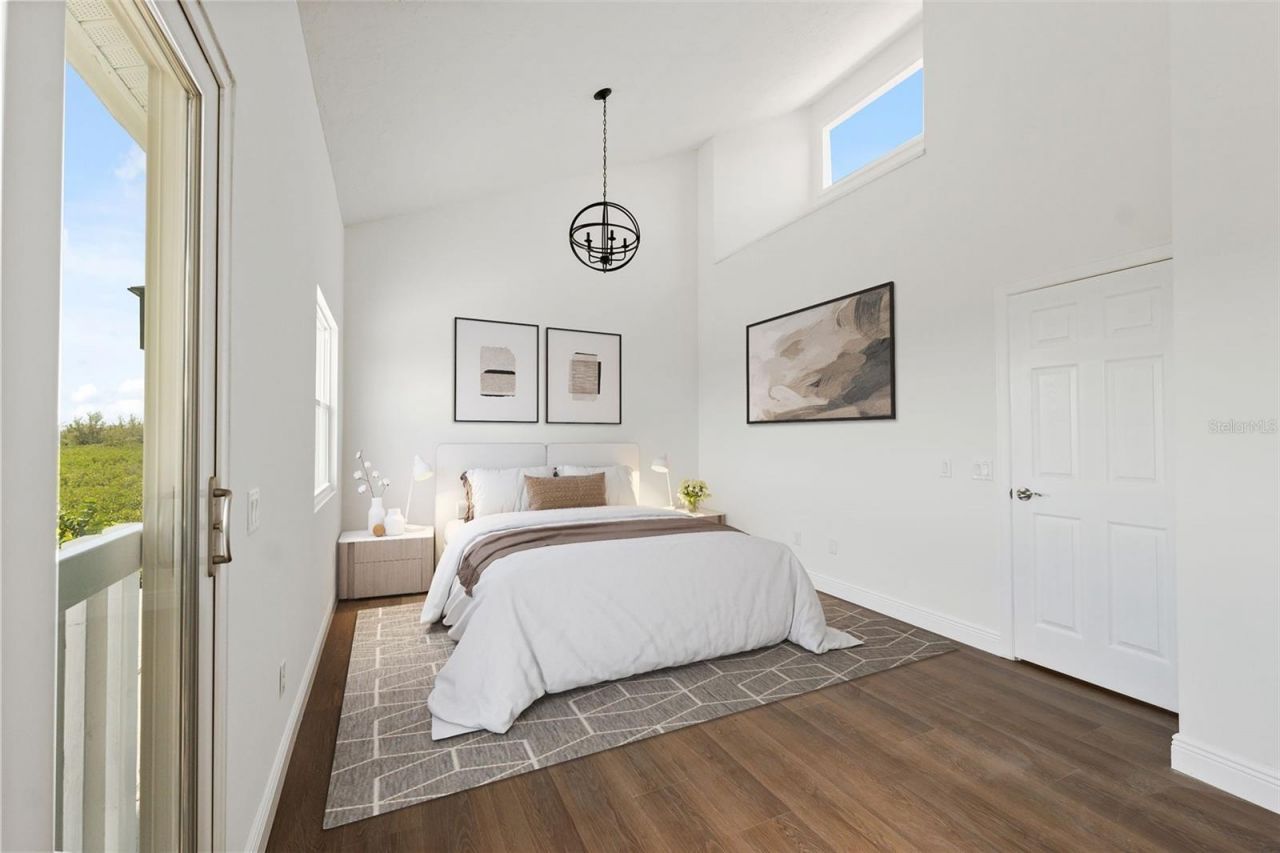 7355 138th Street, Seminole, FL 33776 Photo