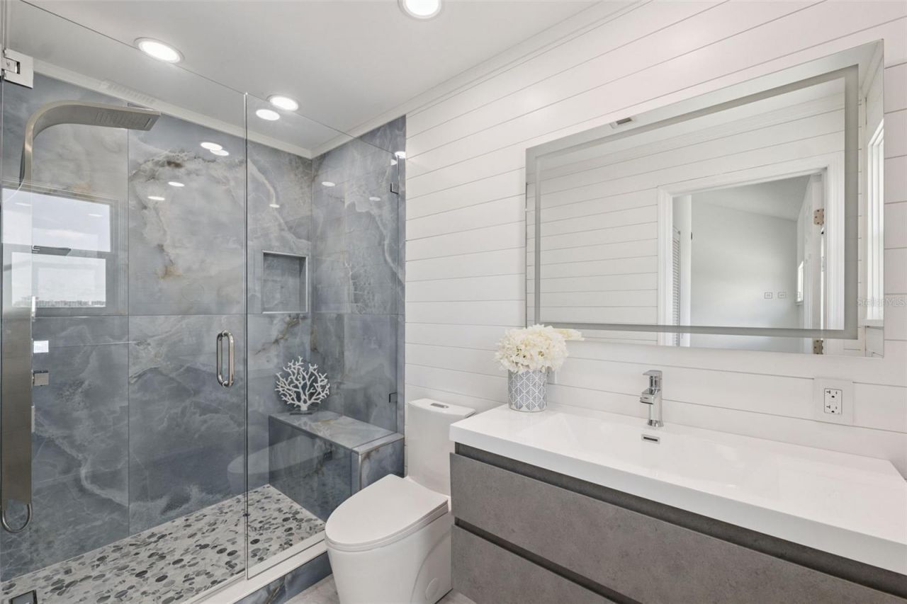 7355 138th Street, Seminole, FL 33776 Photo