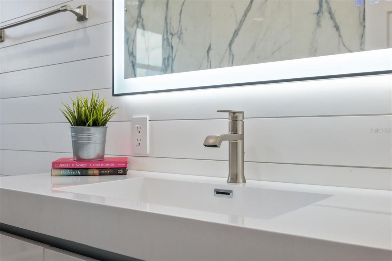 7355 138th Street, Seminole, FL 33776 Photo