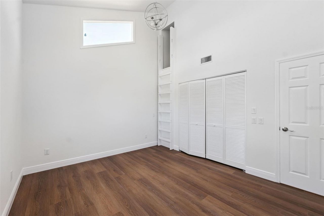 7355 138th Street, Seminole, FL 33776 Photo