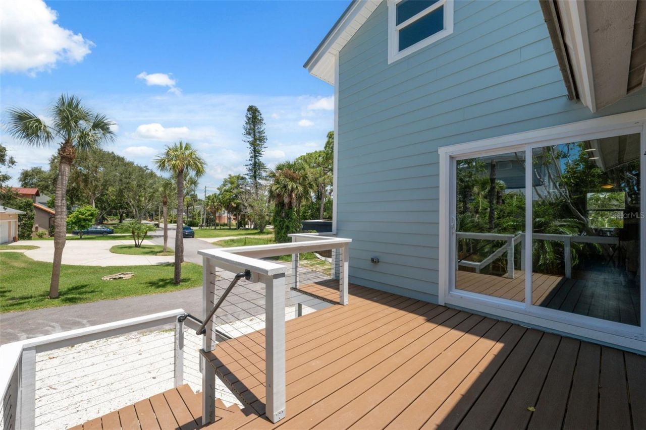 7355 138th Street, Seminole, FL 33776 Photo