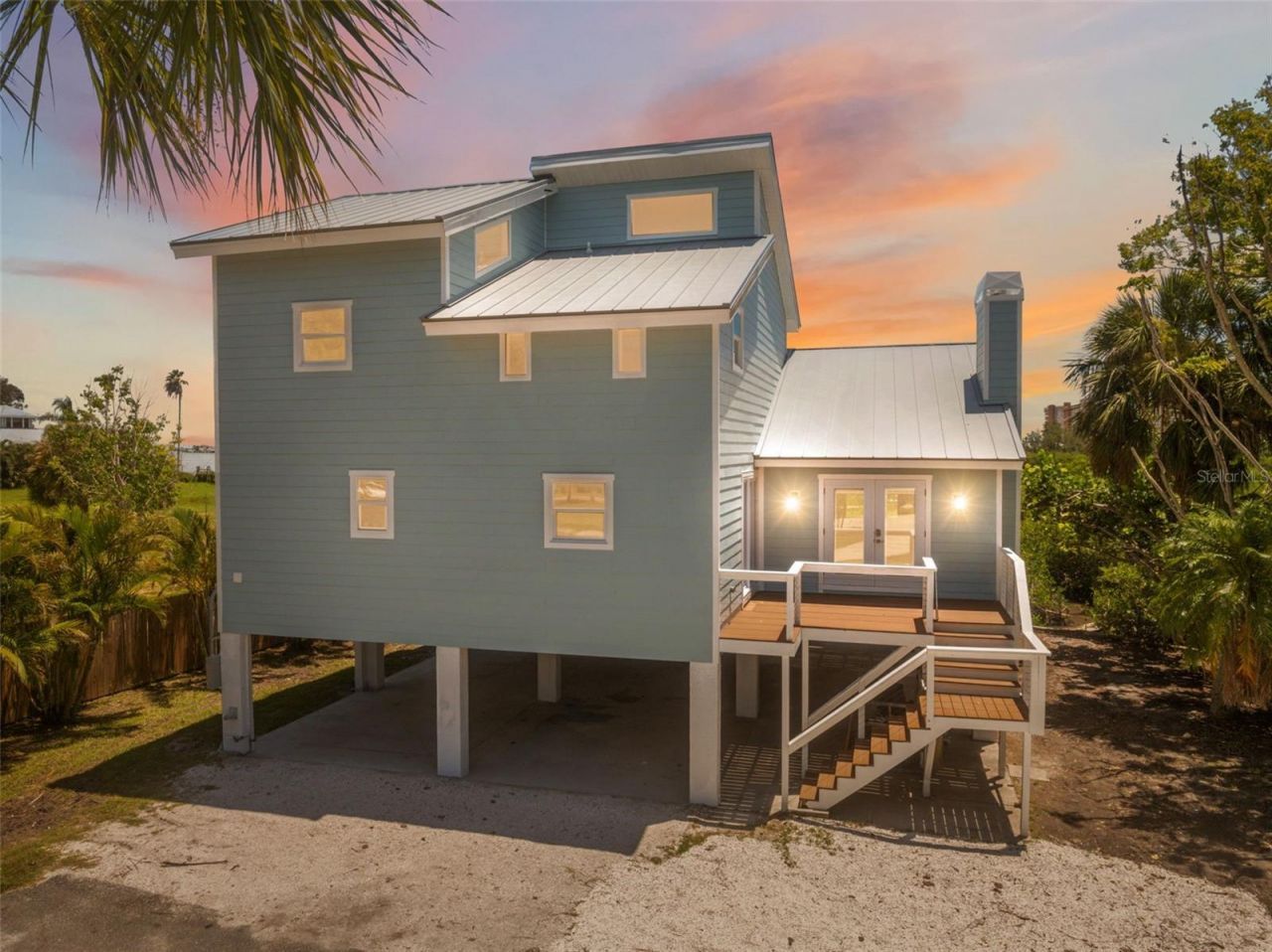 7355 138th Street, Seminole, FL 33776 Photo