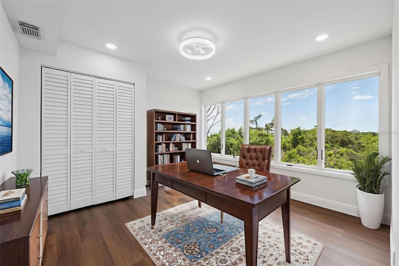 7355 138th Street, Seminole, FL 33776 Photo