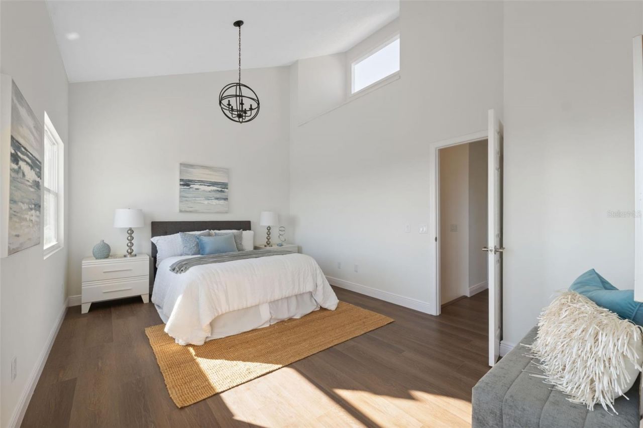 7355 138th Street, Seminole, FL 33776 Photo