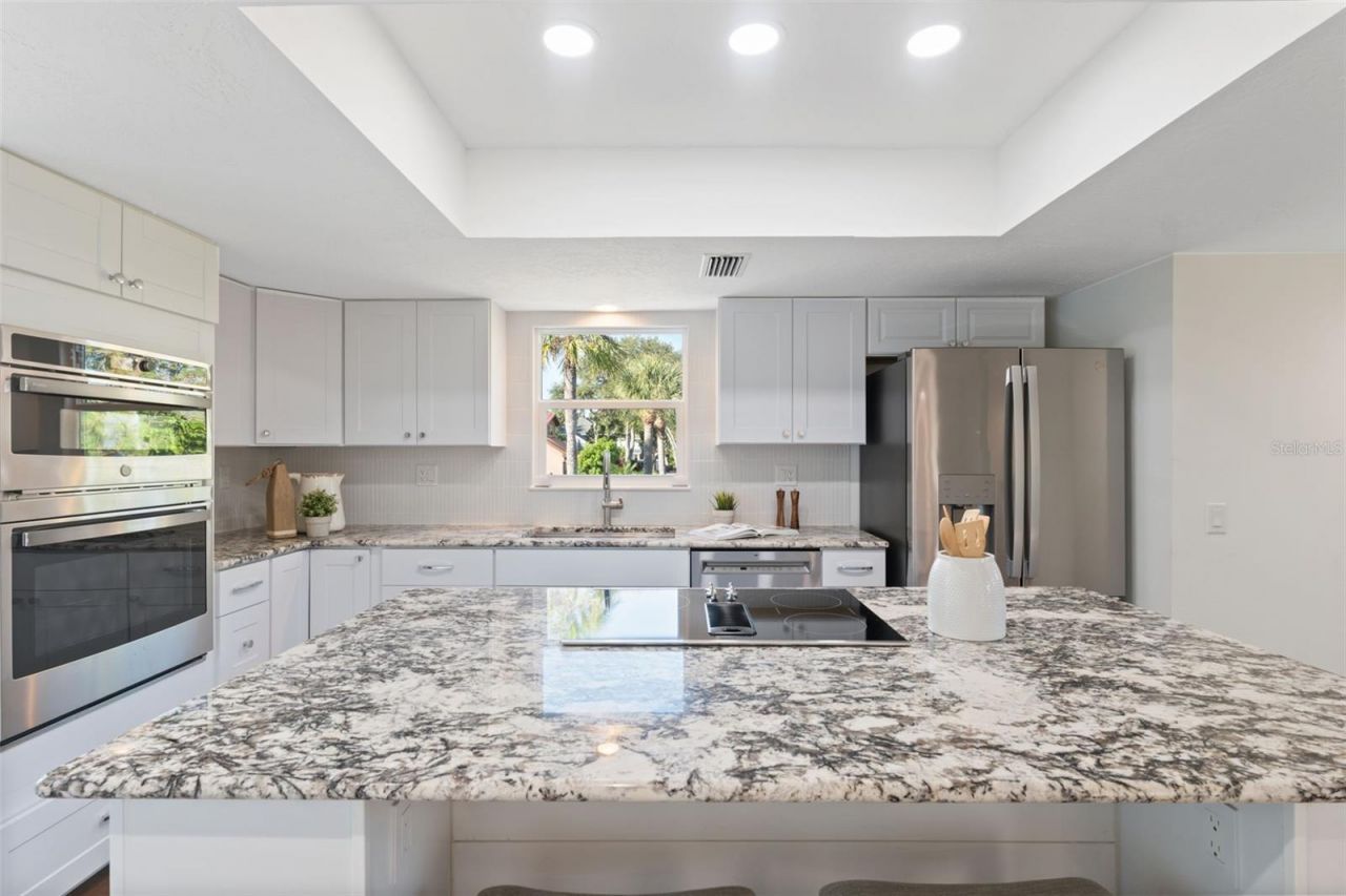 7355 138th Street, Seminole, FL 33776 Photo