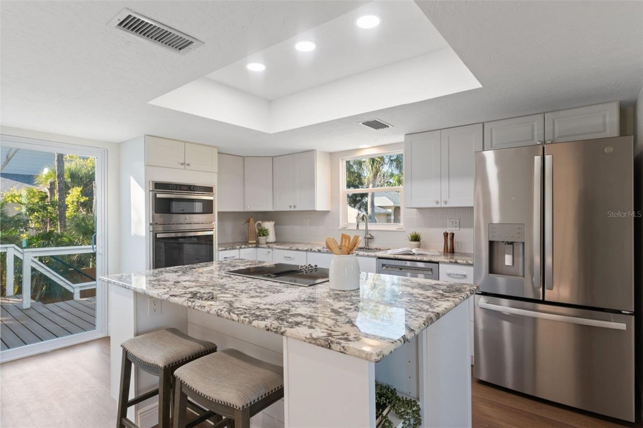 7355 138th Street, Seminole, FL 33776 Photo