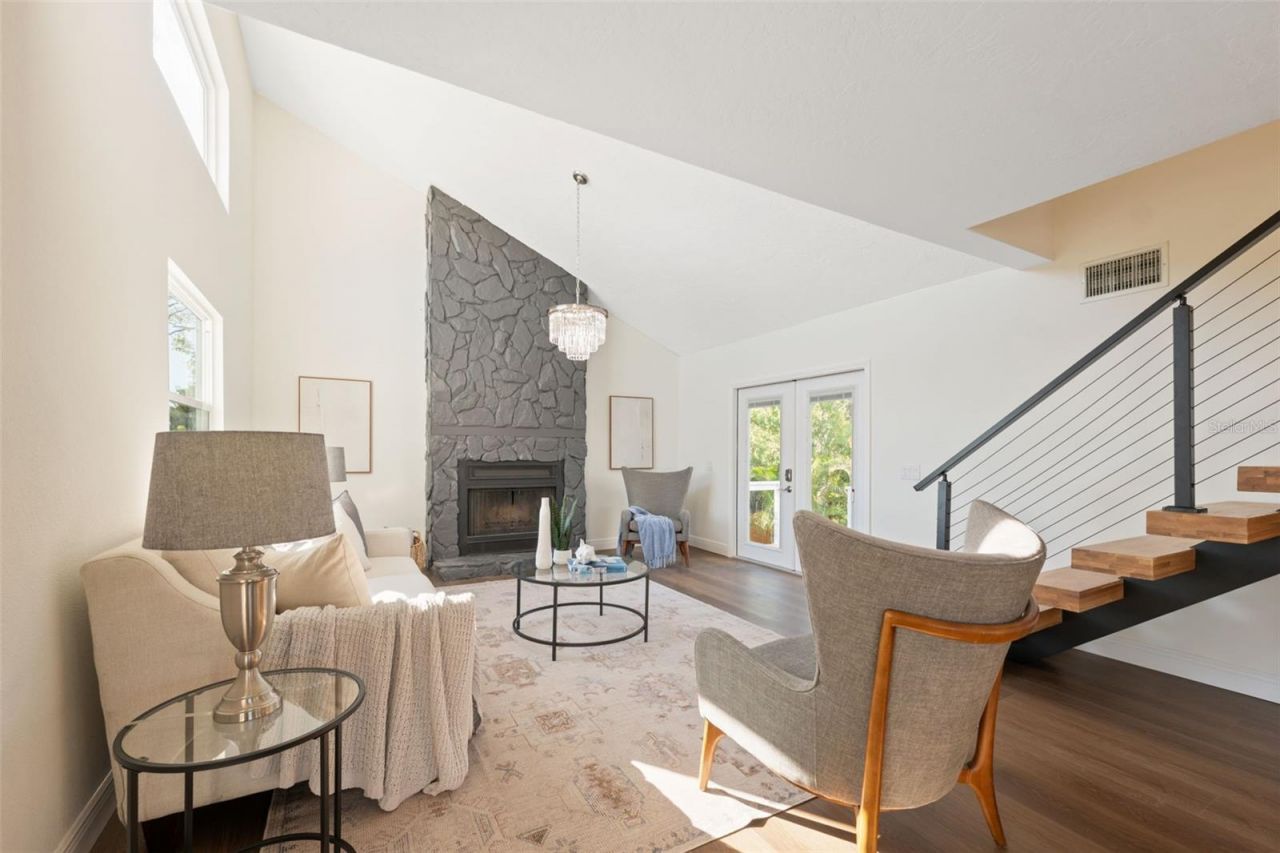 7355 138th Street, Seminole, FL 33776 Photo