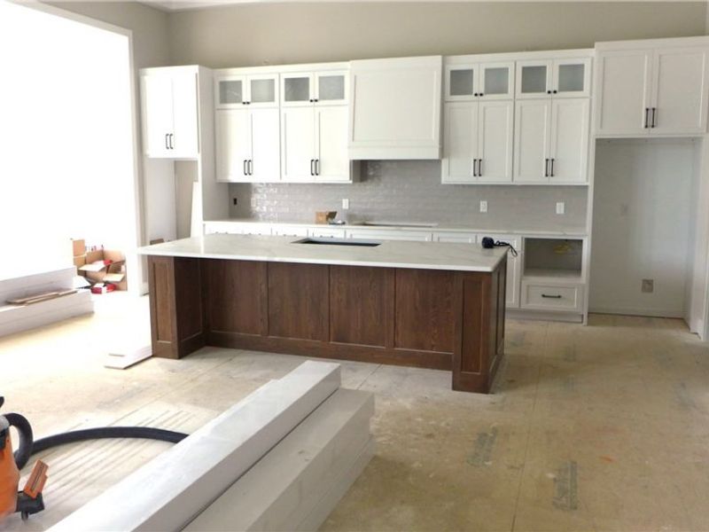 945 Royal Oak Avenue NE, North Canton, OH 44720 Photo 4