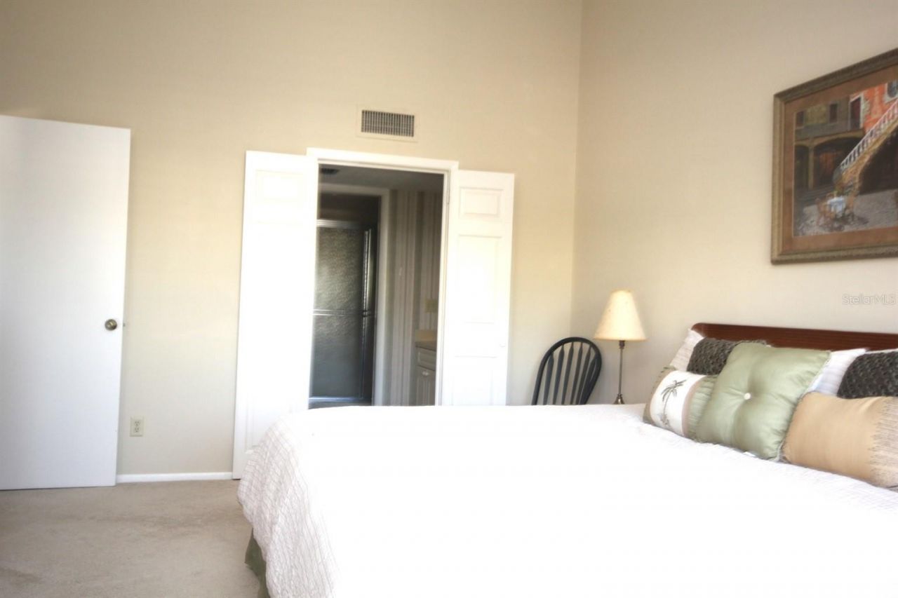 1255 Dockside Place, Unit 211, Sarasota, FL 34242 Photo