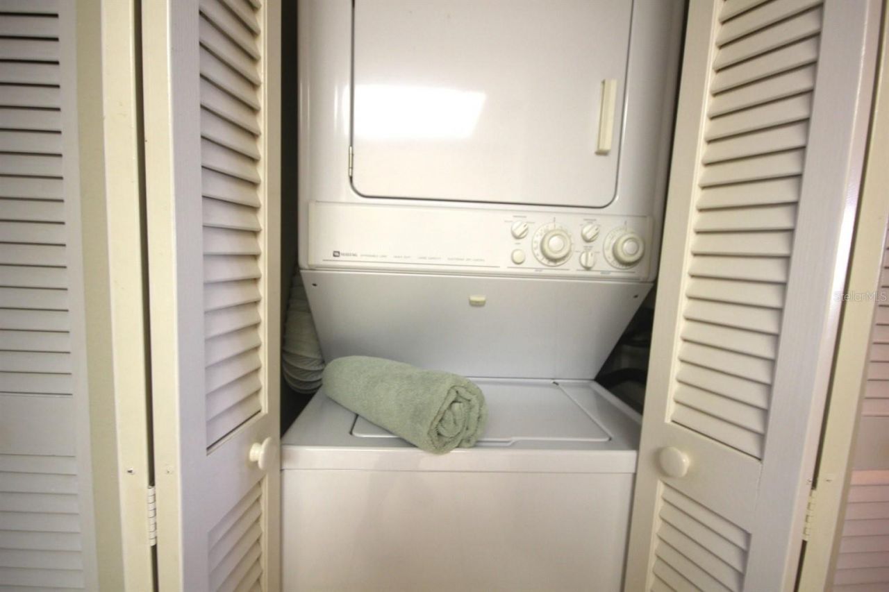 1255 Dockside Place, Unit 211, Sarasota, FL 34242 Photo