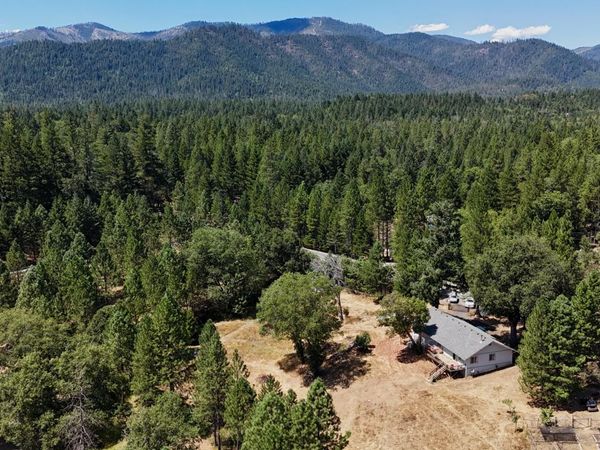 467 Draper Valley Road, Selma, OR 97538