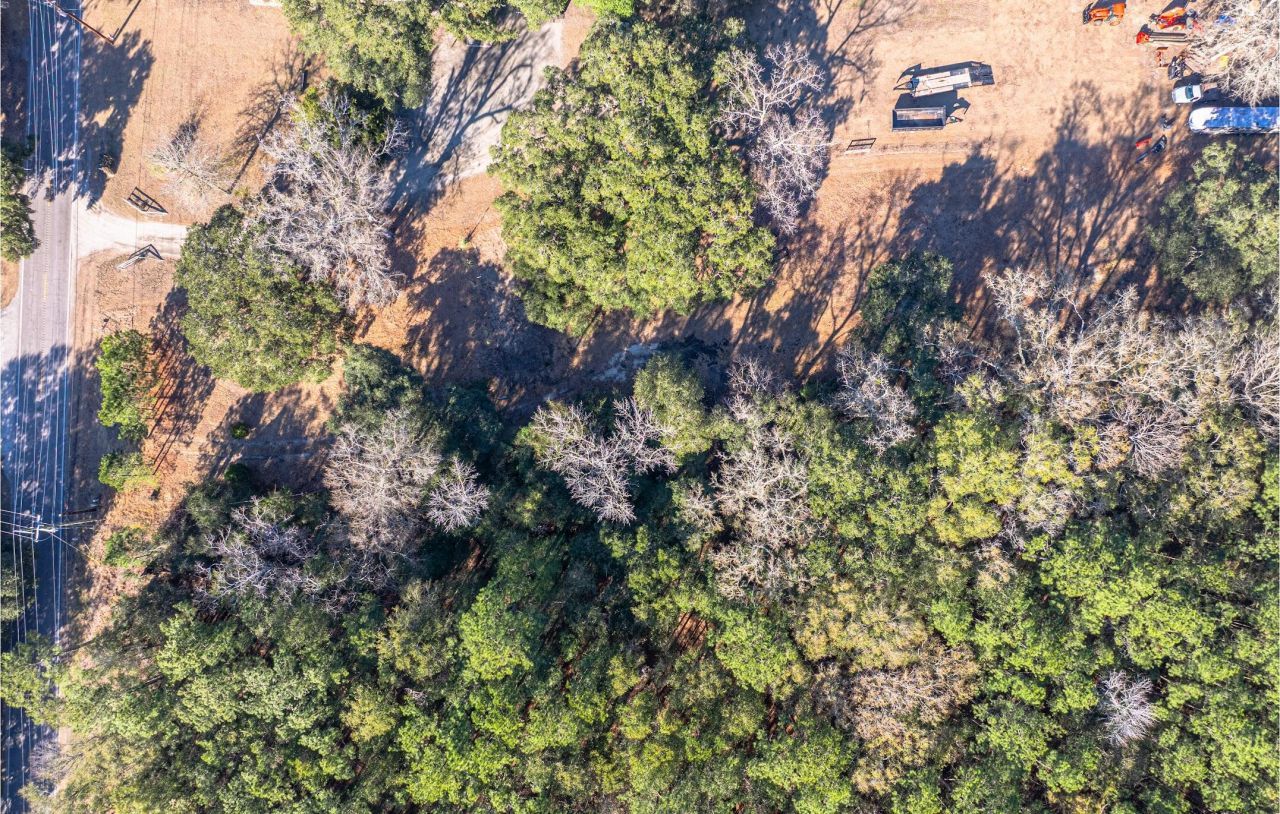 5112 Highway 174 Photo 6