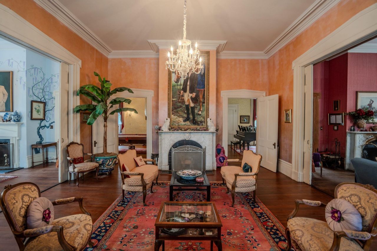 604 Pinckney Street Photo 10