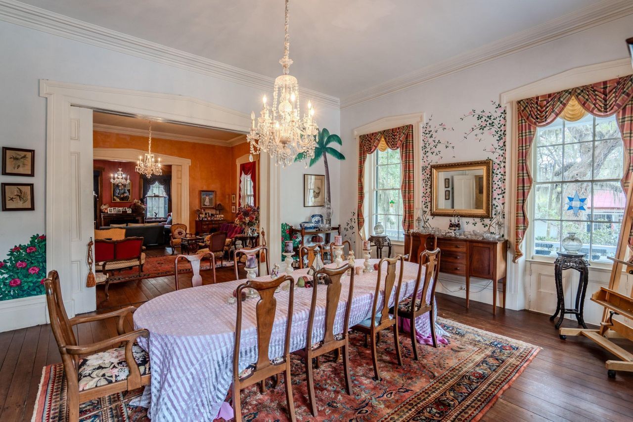 604 Pinckney Street Photo 12