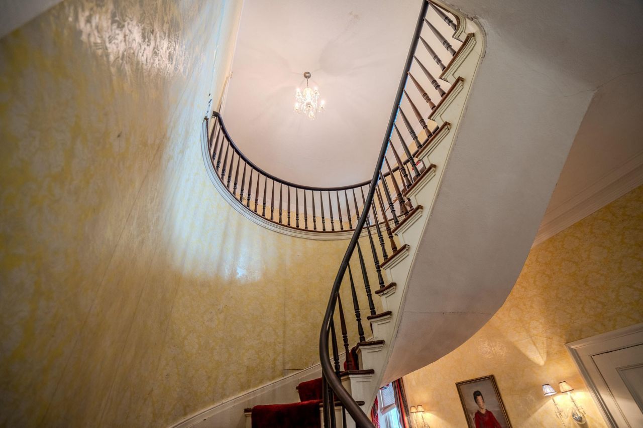 604 Pinckney Street Photo 18