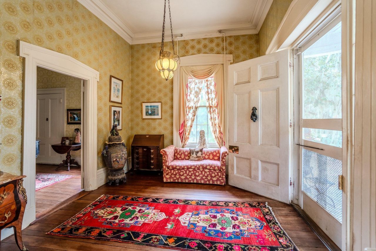 604 Pinckney Street Photo 24