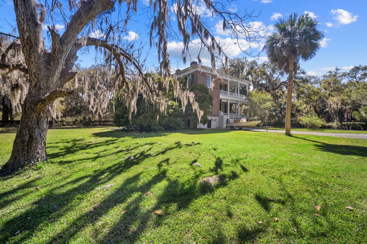 604 Pinckney Street Photo 26