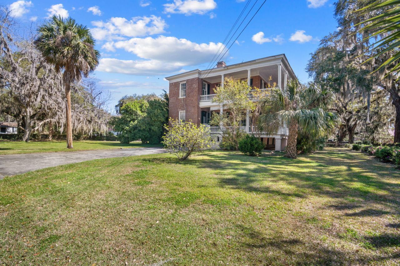 604 Pinckney Street Photo 28