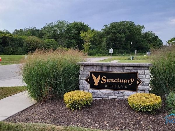 1011 Reserve Drive, Perrysburg, OH 43551