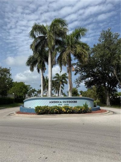 5769 Pink Panther Dr, Fort Myers, FL 33908 Photo