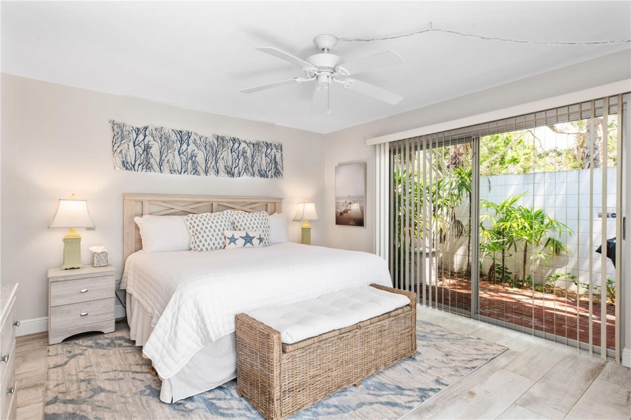 6005 Midnight Pass Road, Unit S4, Sarasota, FL 34242 Photo
