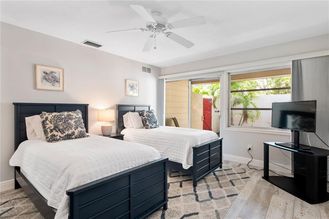 6005 Midnight Pass Road, Unit S4, Sarasota, FL 34242 Photo
