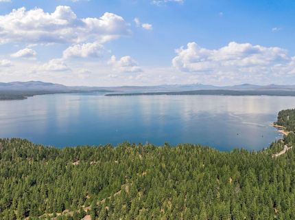 2865 Highway 147, Lake Almanor, CA 96137 Photo
