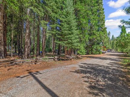 2865 Highway 147, Lake Almanor, CA 96137 Photo