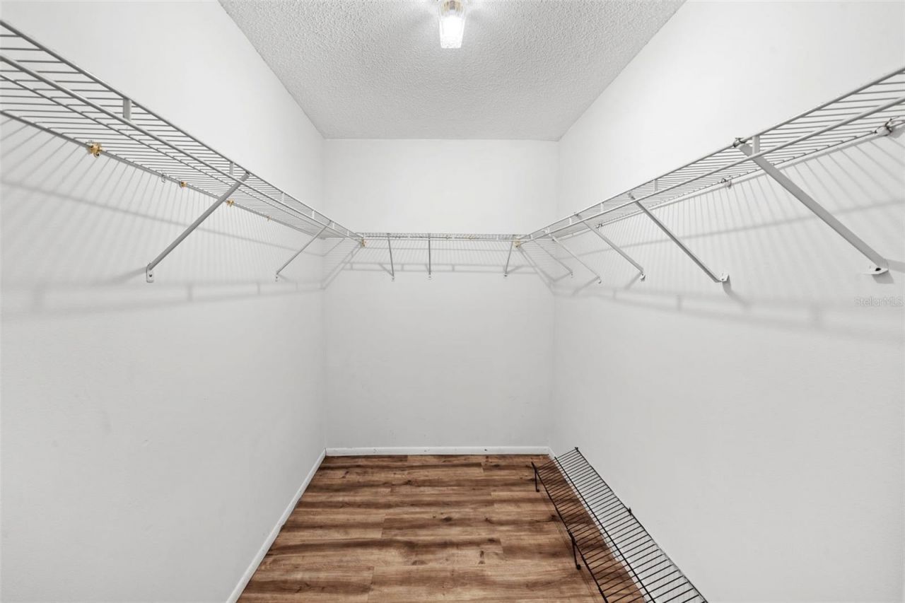 7082 W Country Club Drive N, Unit 7082, Sarasota, FL 34243 Photo