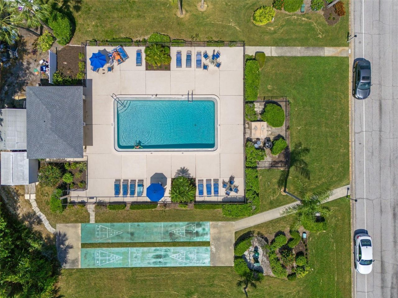 7082 W Country Club Drive N, Unit 7082, Sarasota, FL 34243 Photo