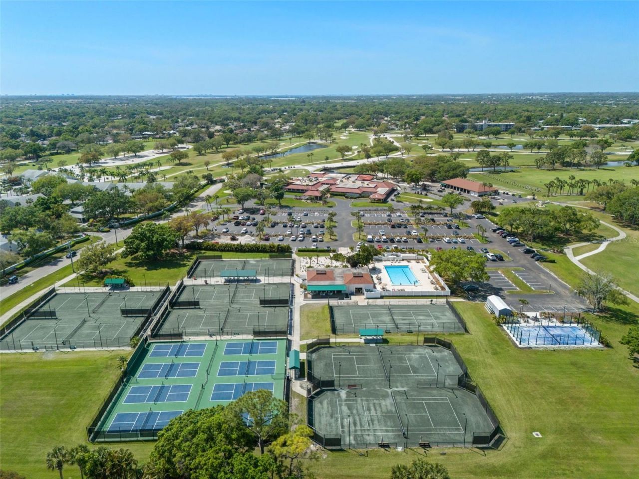 7082 W Country Club Drive N, Unit 7082, Sarasota, FL 34243 Photo