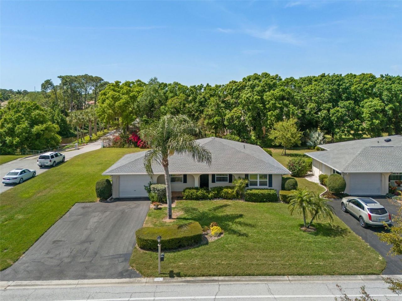 7082 W Country Club Drive N, Unit 7082, Sarasota, FL 34243 Photo