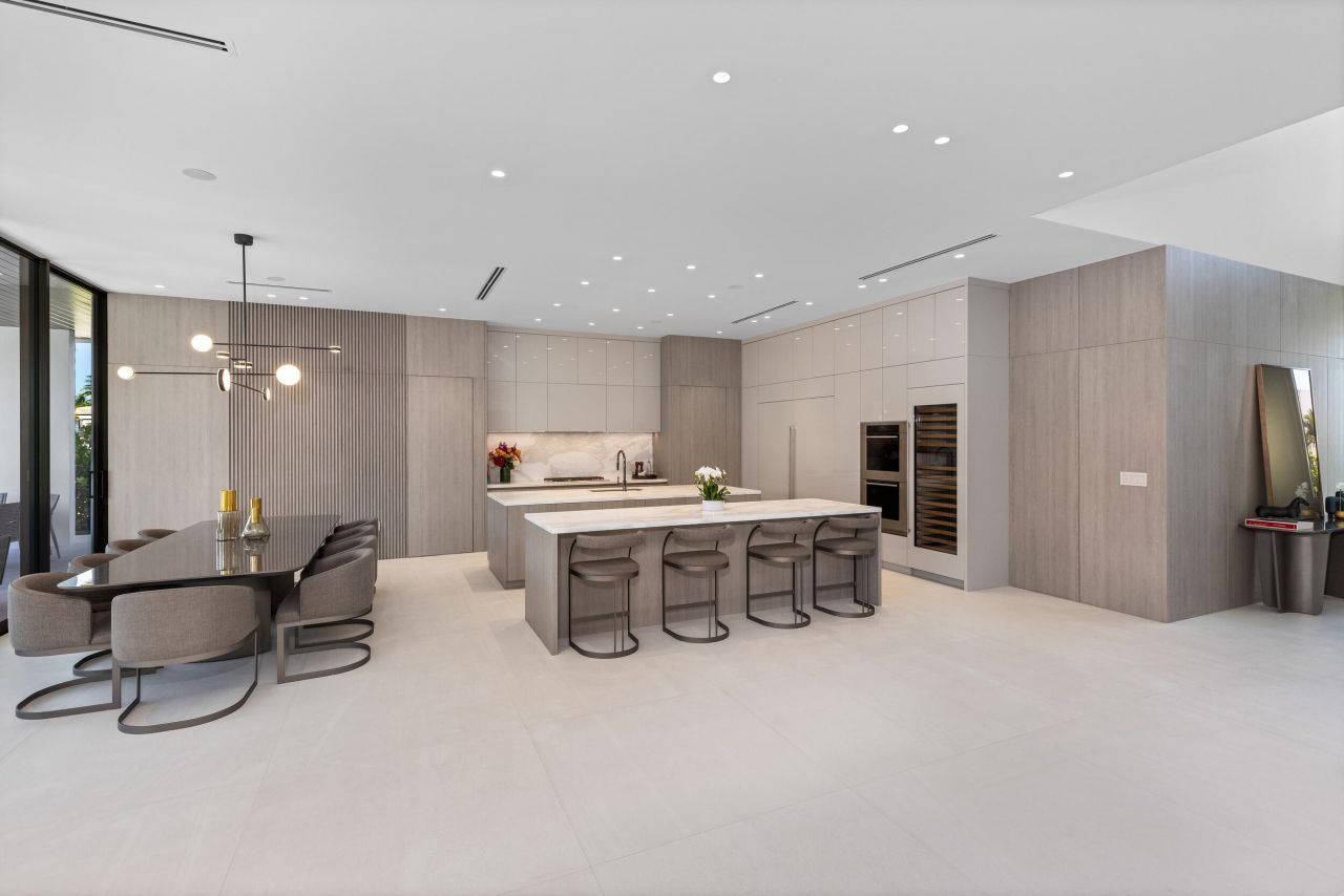 541 Golden Harbour Drive, Boca Raton, FL 33432 Photo