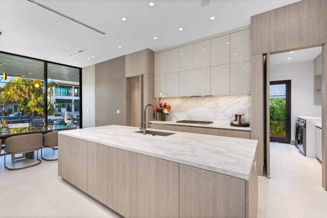 541 Golden Harbour Drive, Boca Raton, FL 33432 Photo