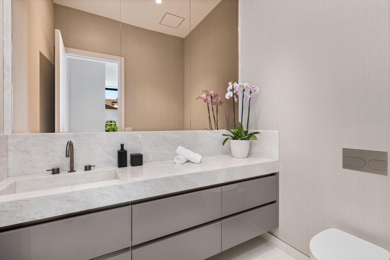 541 Golden Harbour Drive, Boca Raton, FL 33432 Photo