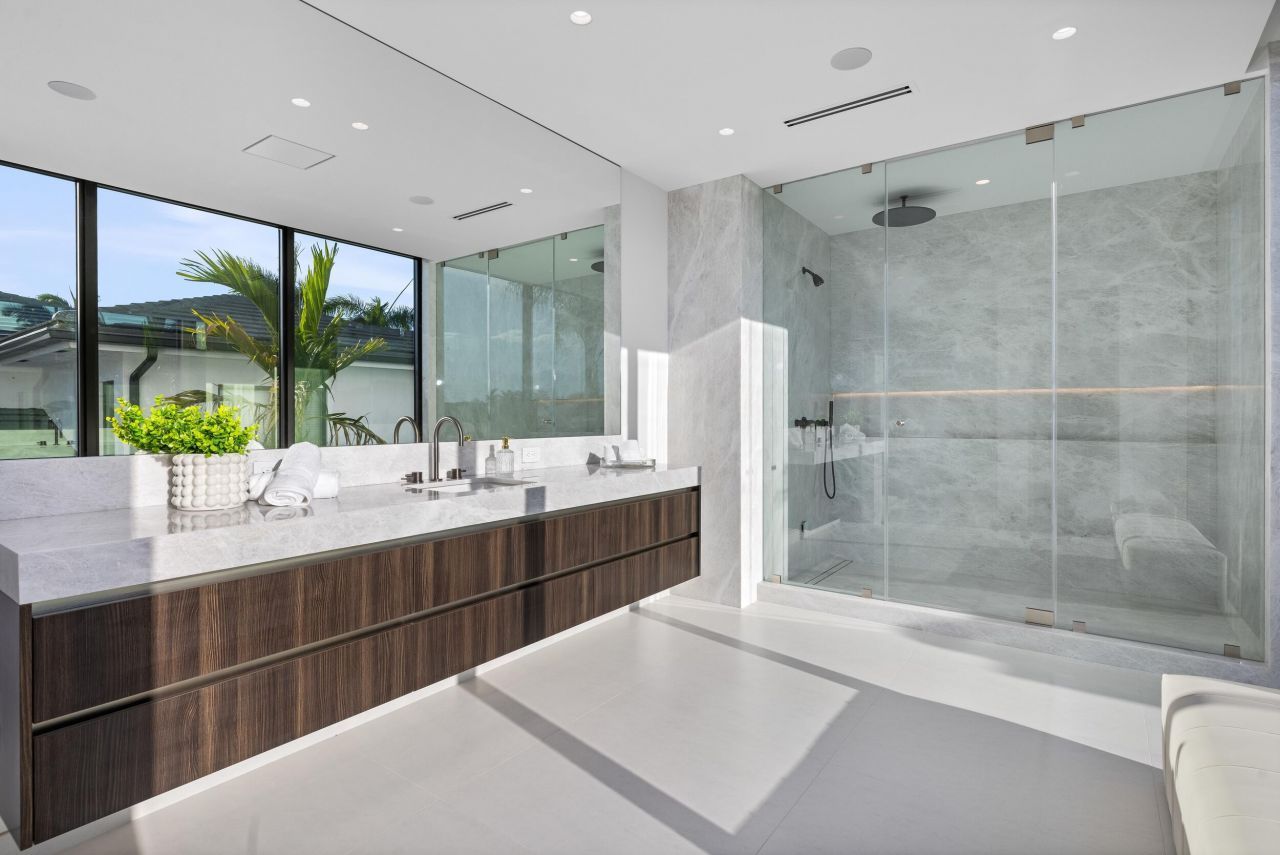 541 Golden Harbour Drive, Boca Raton, FL 33432 Photo