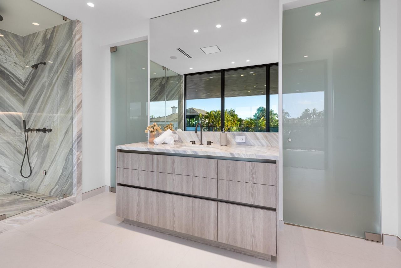 541 Golden Harbour Drive, Boca Raton, FL 33432 Photo