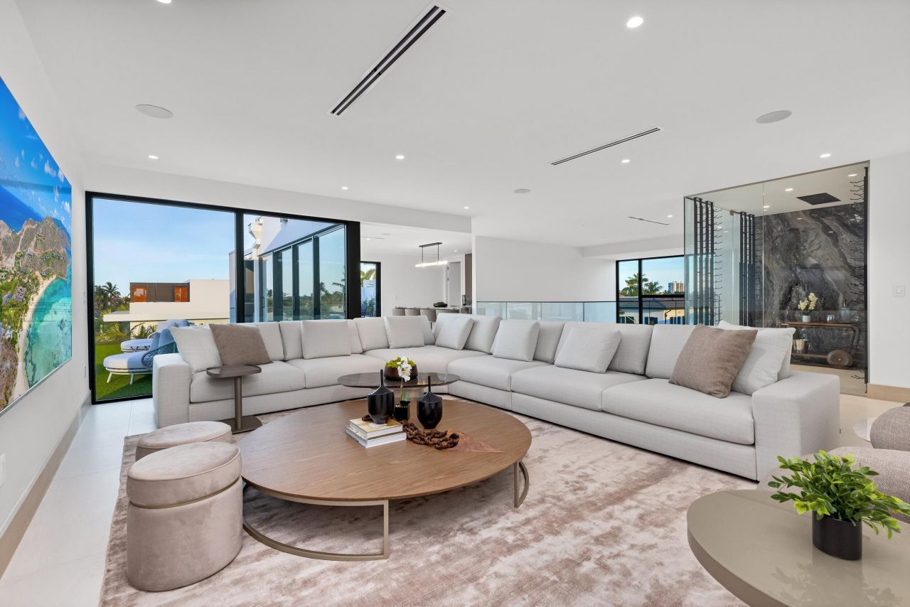 541 Golden Harbour Drive, Boca Raton, FL 33432 Photo