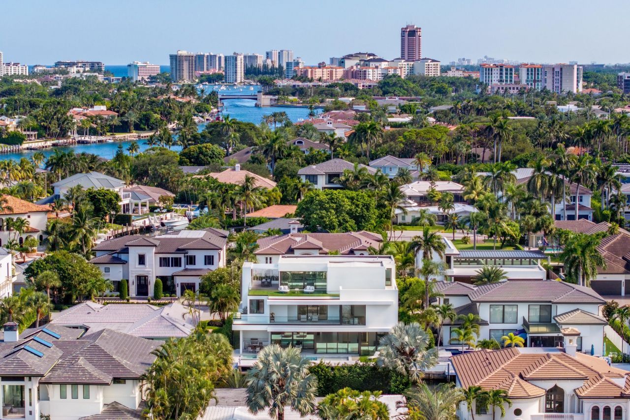 541 Golden Harbour Drive, Boca Raton, FL 33432 Photo