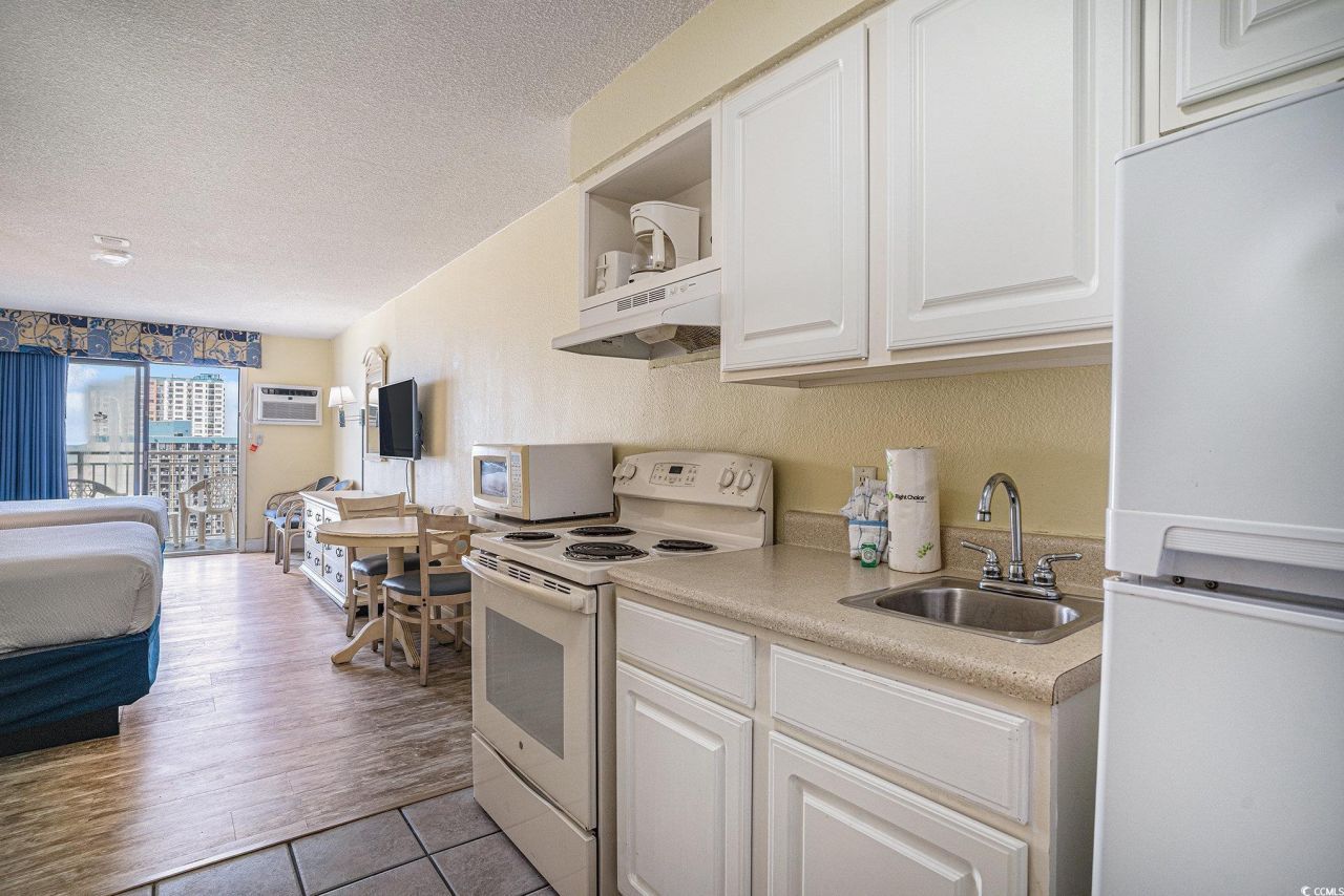 1207 S Ocean Blvd. S Photo 12